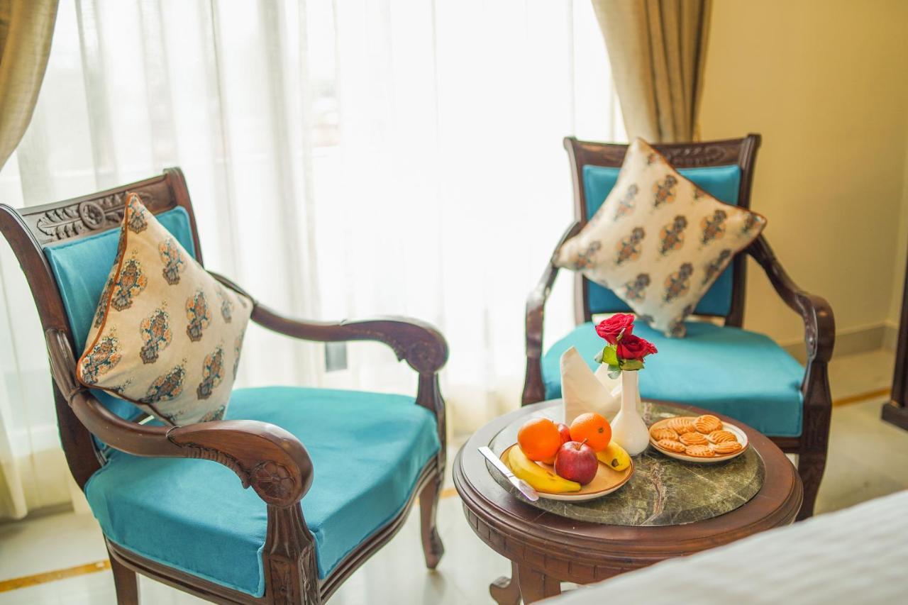 The Amar Mahal By Trulyy Hotel Udaipur Exterior photo