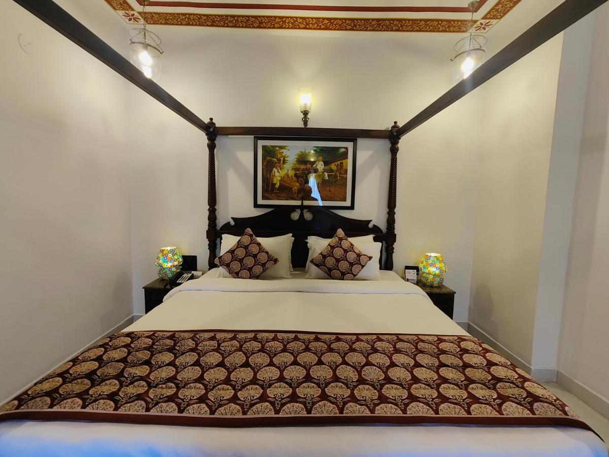 The Amar Mahal By Trulyy Hotel Udaipur Exterior photo